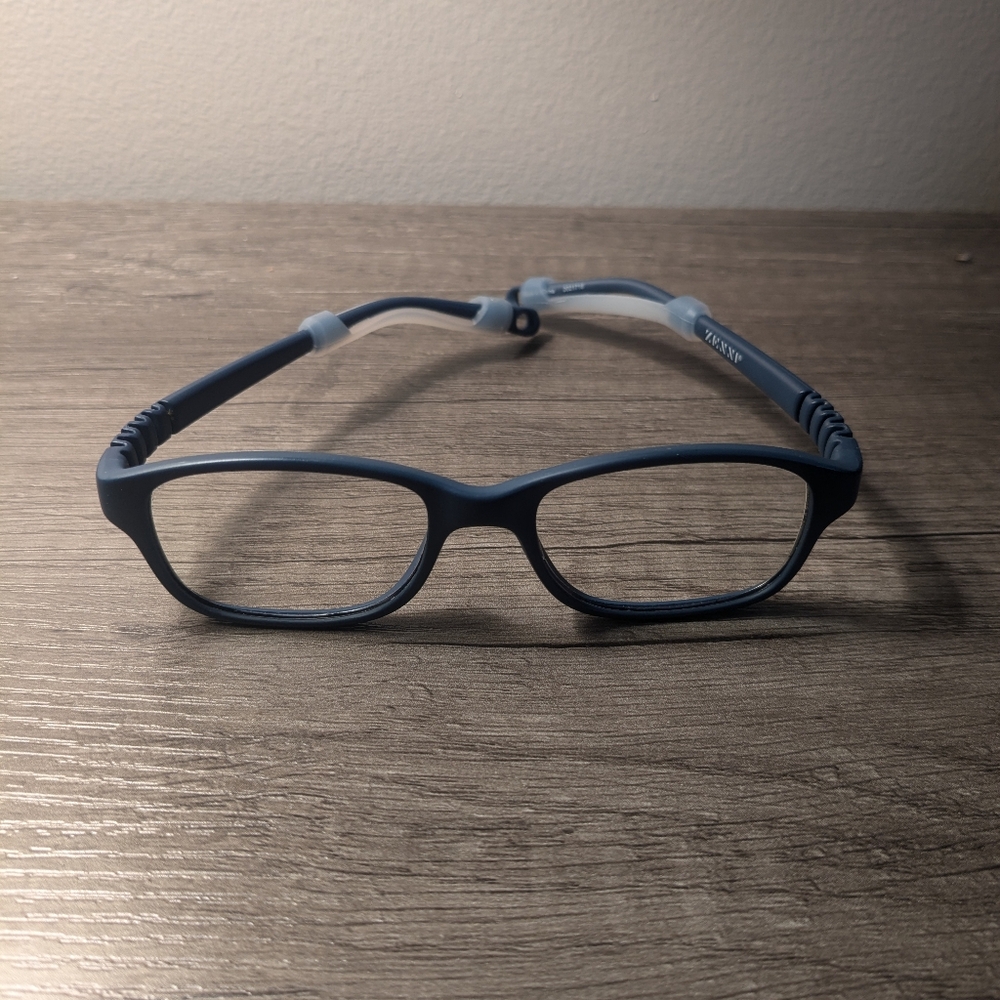 Kids glasses. Non-prescription.